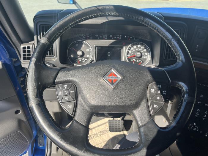 2020 International LT625-12