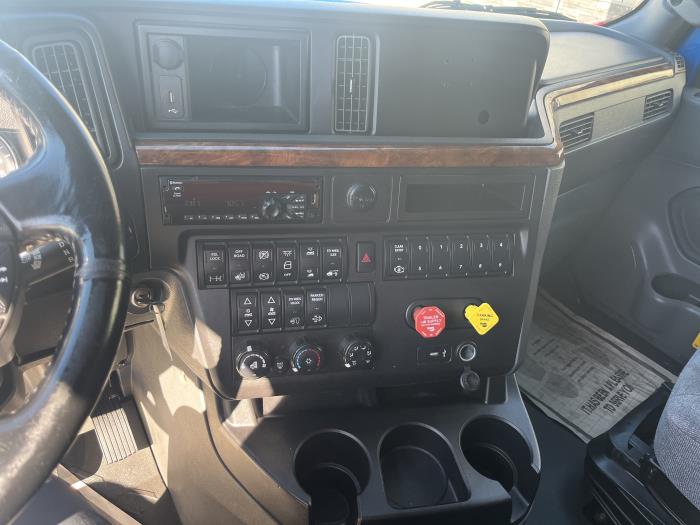 2020 International LT625-13