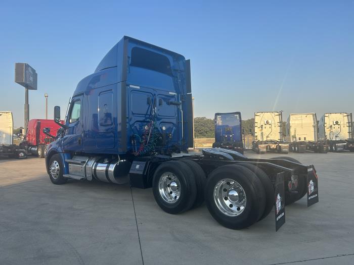 2020 Freightliner Cascadia-5