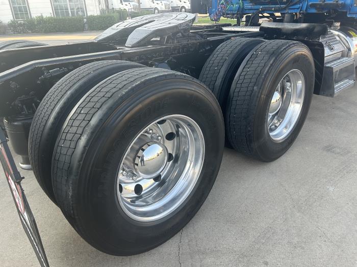 2020 Freightliner Cascadia-16