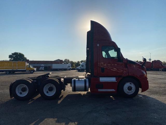2021 Freightliner Cascadia-7