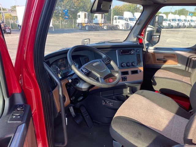 2021 Freightliner Cascadia-14