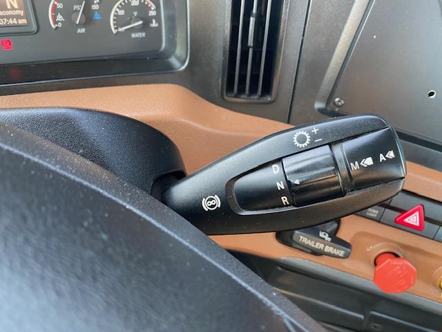 2021 Freightliner Cascadia-17
