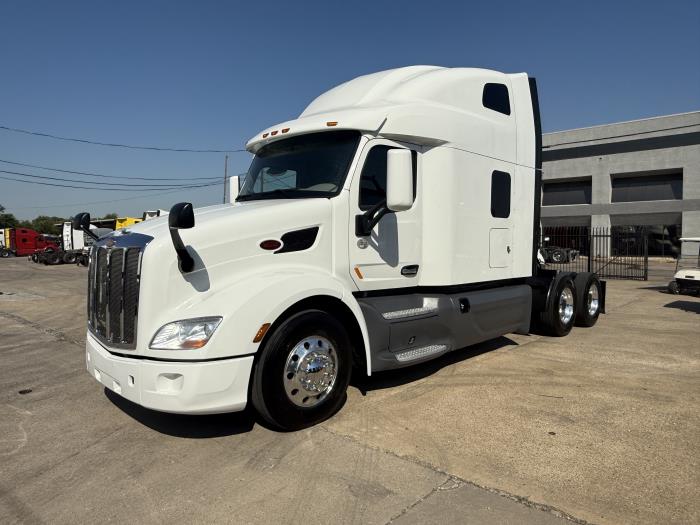2022 Peterbilt 579-9