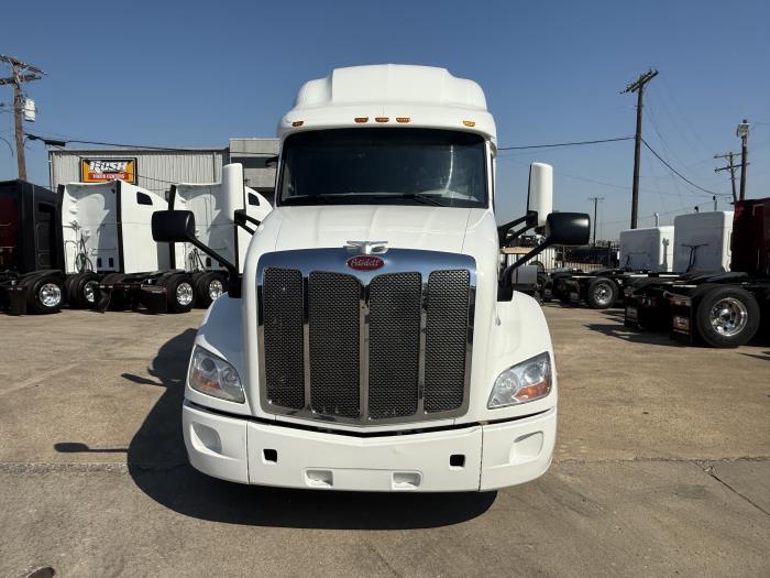 2022 Peterbilt 579-13