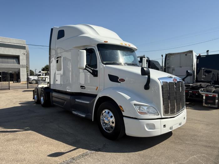 2022 Peterbilt 579-16