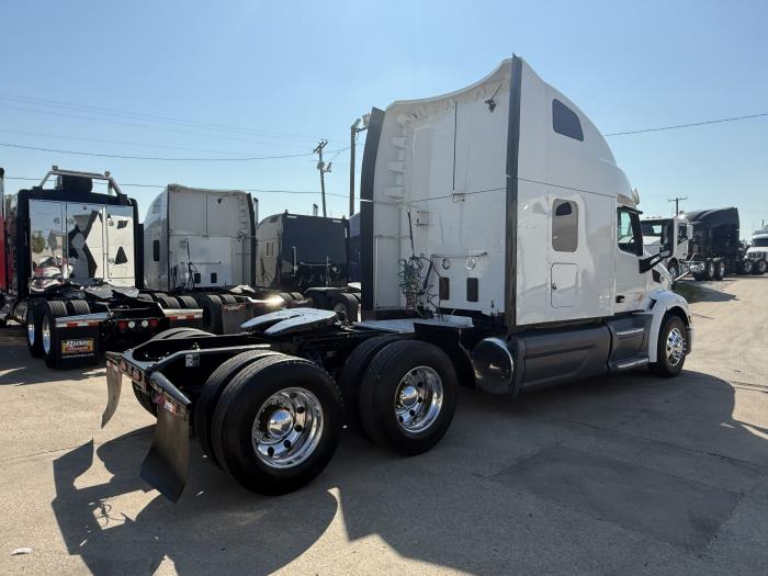 2022 Peterbilt 579-26