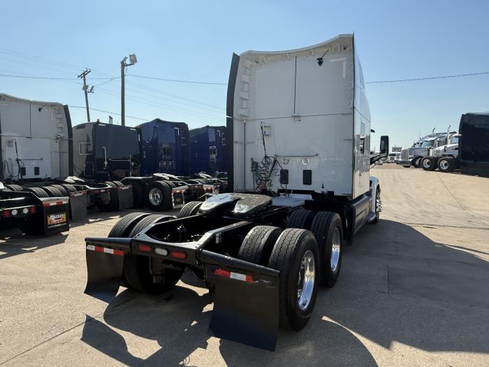 2022 Peterbilt 579-28