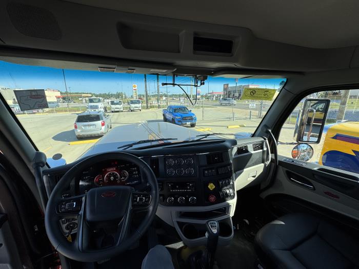 2026 Peterbilt 589-12