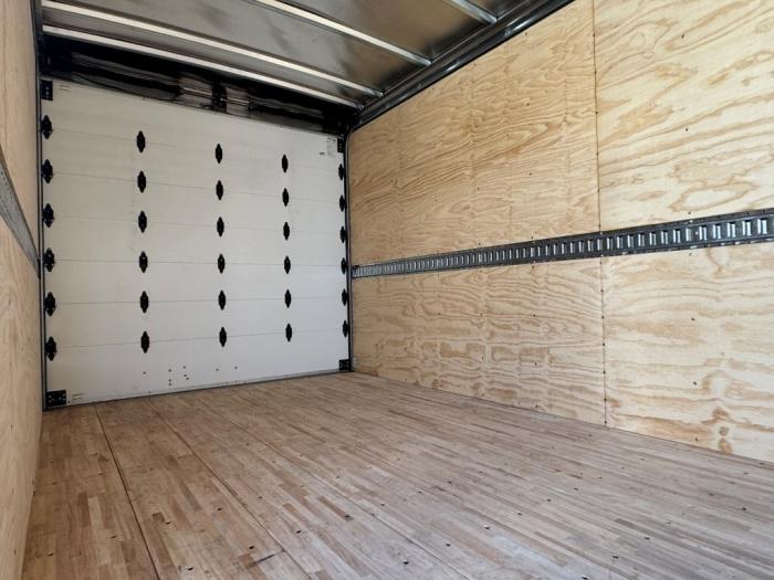 2025 Isuzu NPR-HD-10