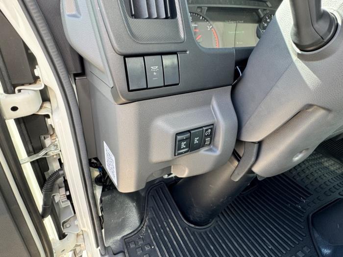 2025 Isuzu NPR-HD-12