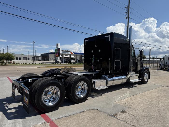 2026 Peterbilt 589-6