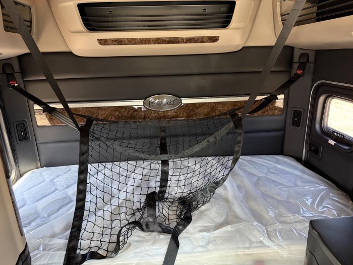 2026 Peterbilt 589-17