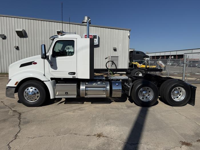 2026 Peterbilt 579-3
