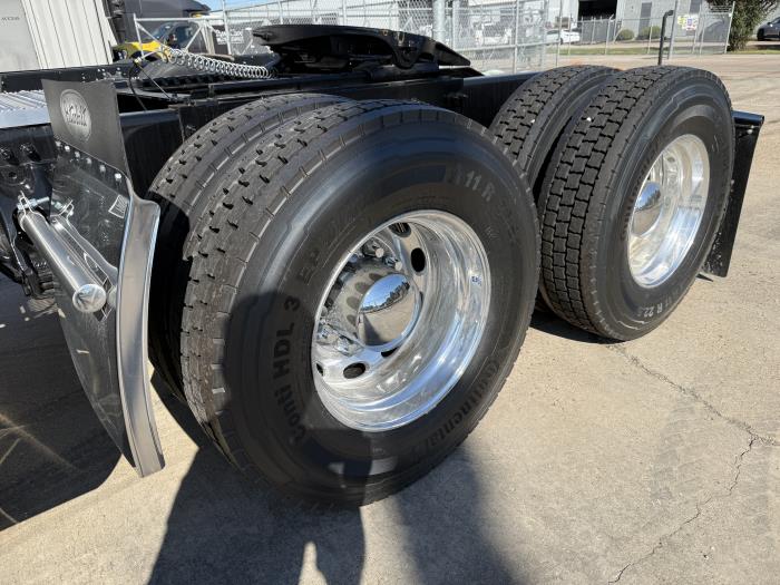 2026 Peterbilt 579-9