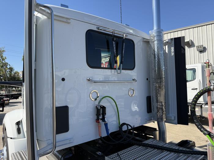 2026 Peterbilt 579-10