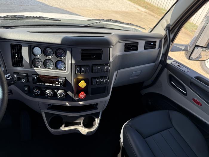 2026 Peterbilt 579-15