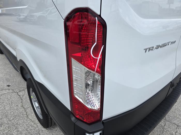 2025 Ford Transit-250-11