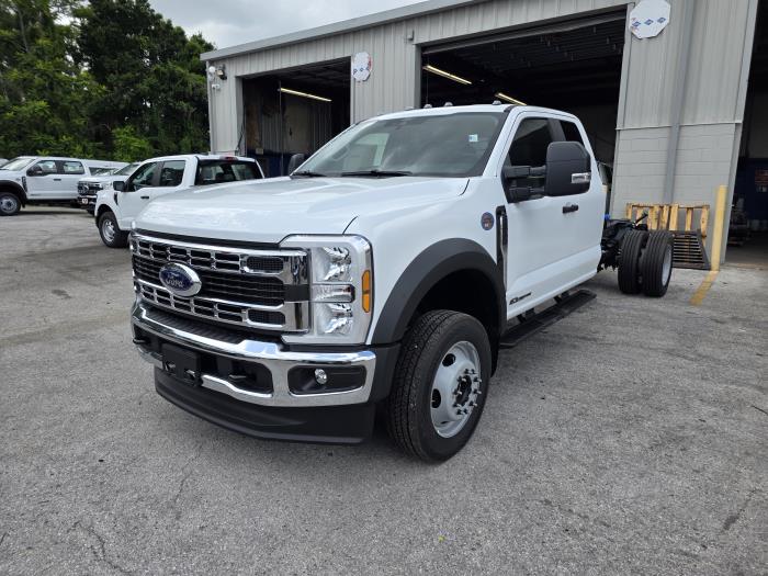 2026 Ford F-550-1