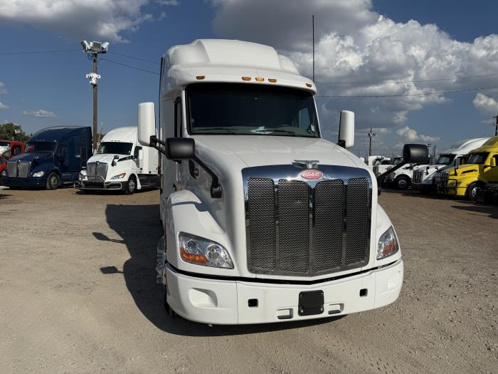 2022 Peterbilt 579-19