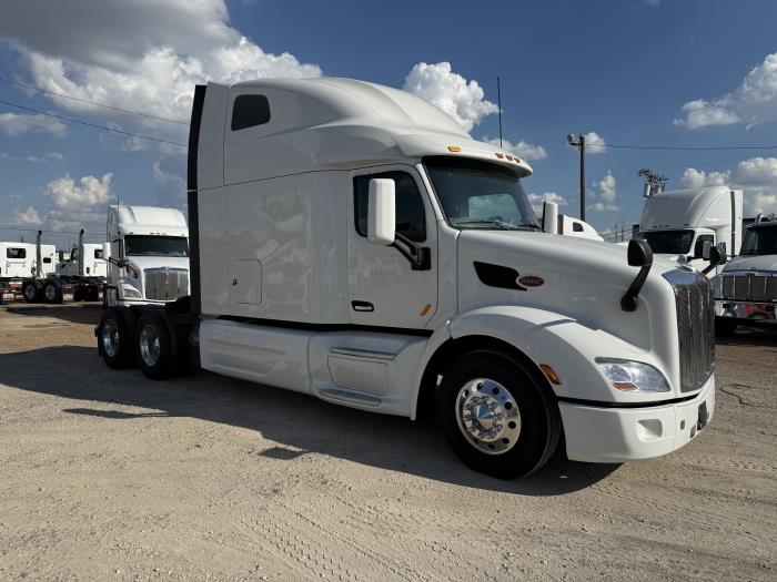 2022 Peterbilt 579-22
