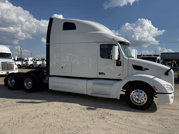 2022 Peterbilt 579-23
