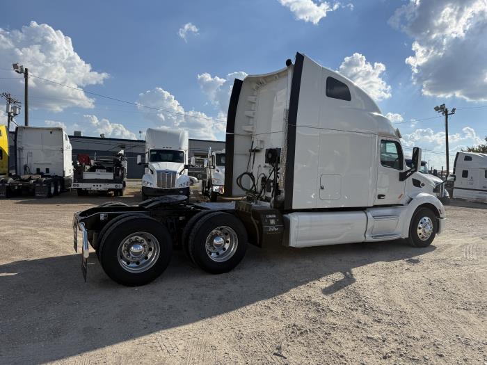 2022 Peterbilt 579-26