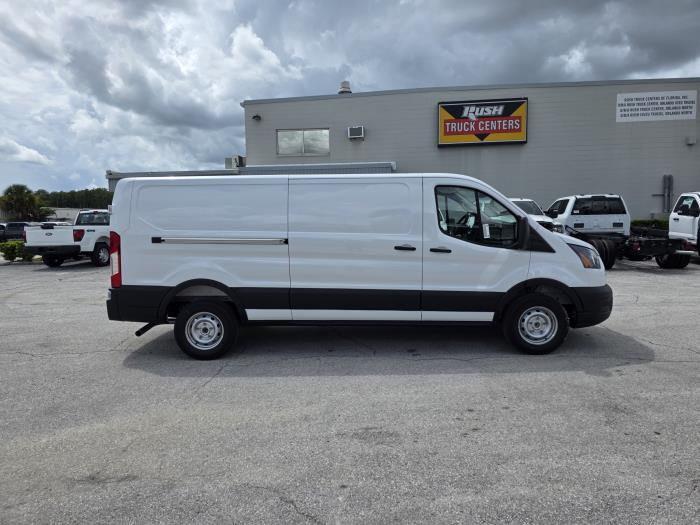 2025 Ford Transit-250-4