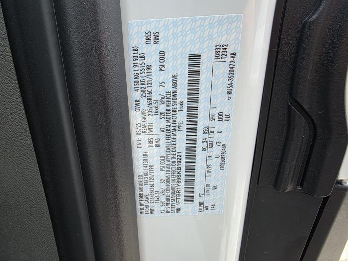 2025 Ford Transit-250-21