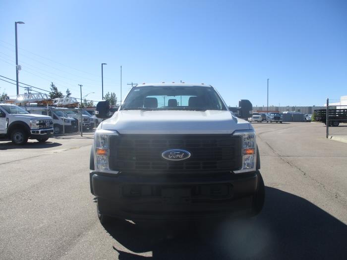 2026 Ford F-550-1