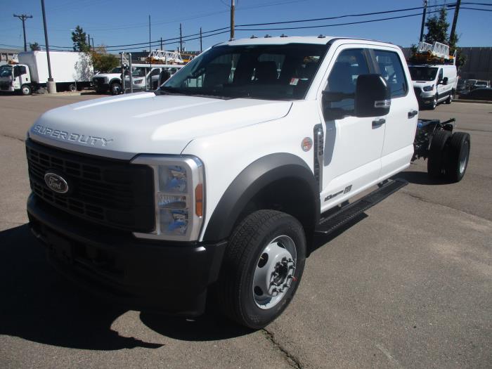 2026 Ford F-550-1