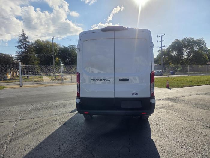 2026 Ford Transit-250-7