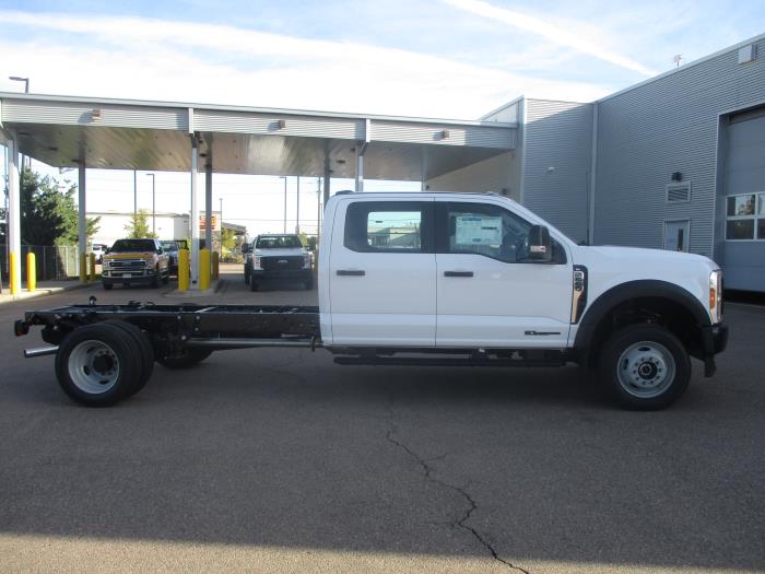 2026 Ford F-550-4