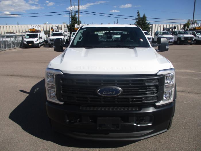 2026 Ford F-550-8