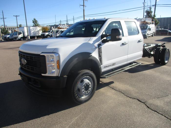 2026 Ford F-550-1