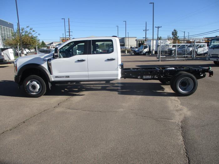 2026 Ford F-550-2