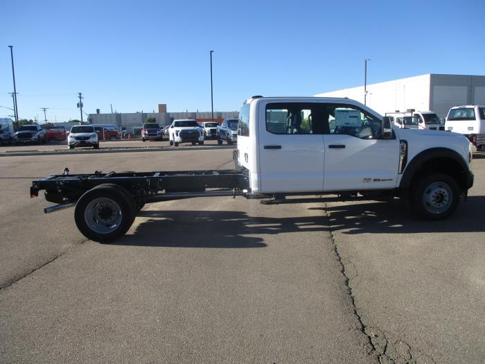 2026 Ford F-550-6