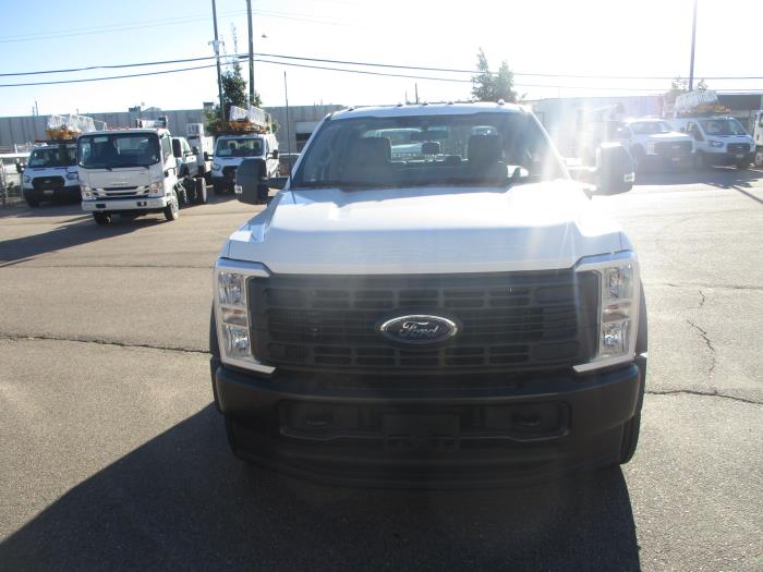 2026 Ford F-550-8