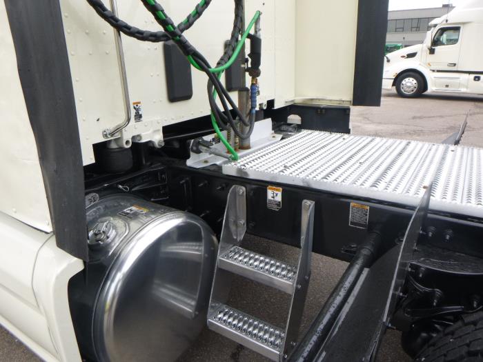 2022 Peterbilt 579-24