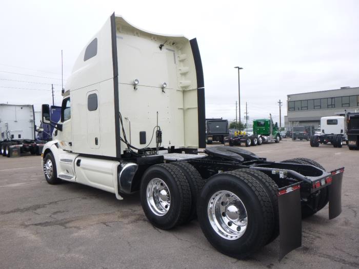 2022 Peterbilt 579-4