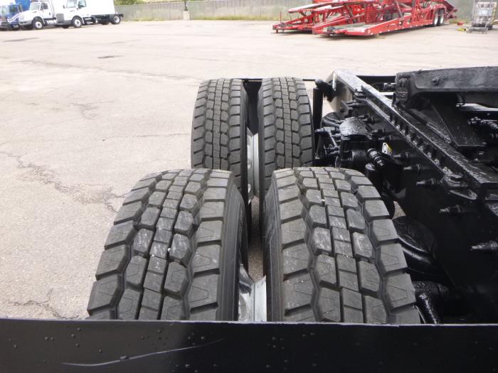 2022 Peterbilt 579-25