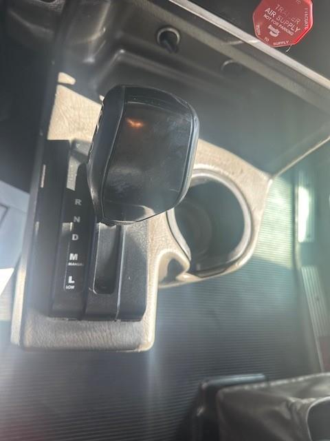 2019 Kenworth T800-9