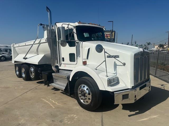 2019 Kenworth T800-2
