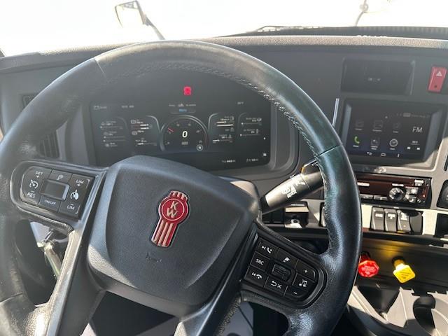 2023 Kenworth T680-3