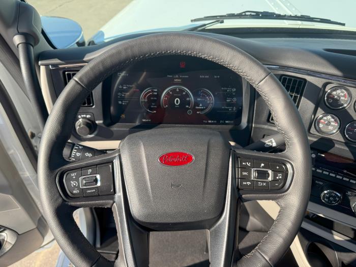2026 Peterbilt 589-14