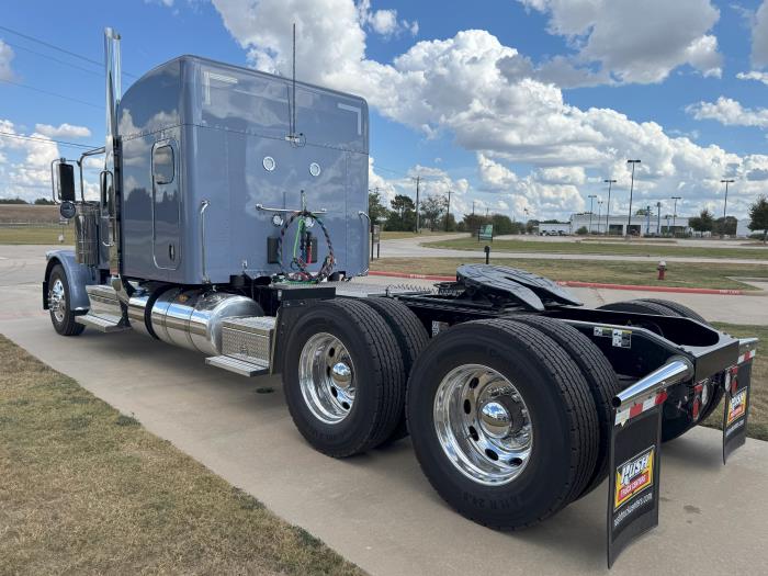 2026 Peterbilt 589-7