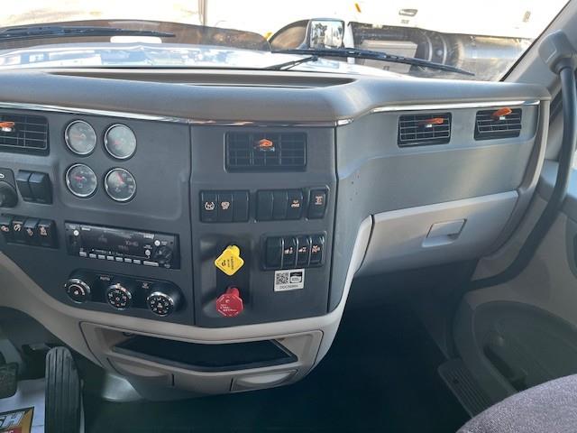 2022 Peterbilt 579-23