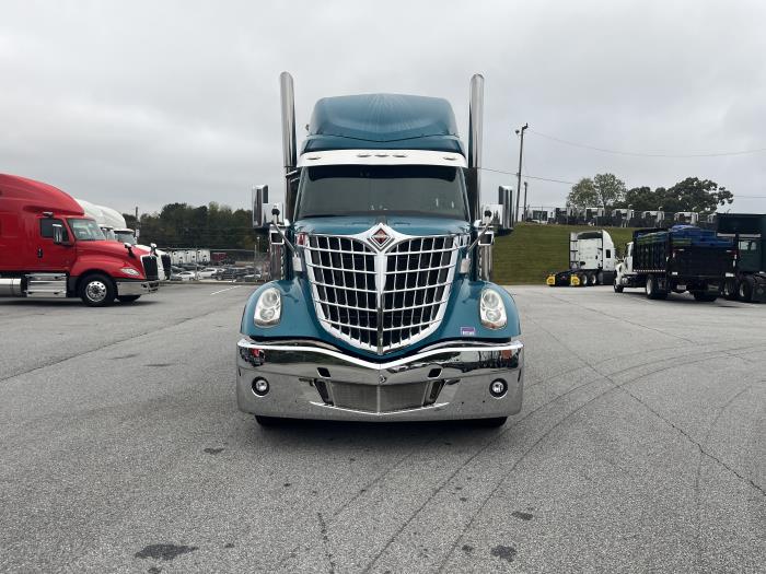 2023 International LoneStar-2