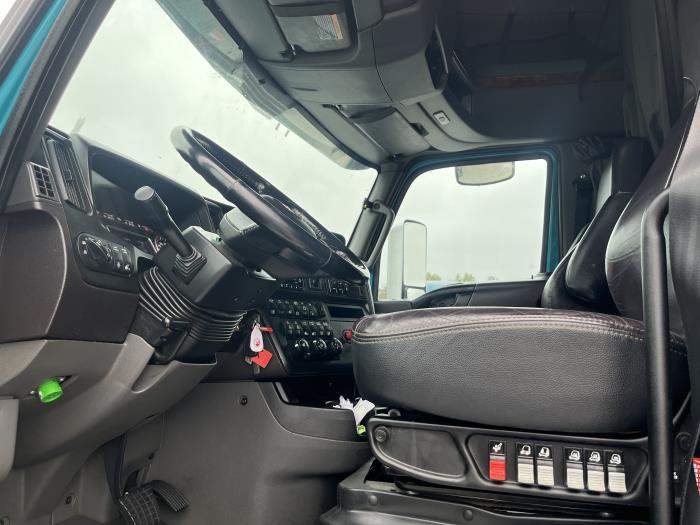 2023 International LoneStar-7