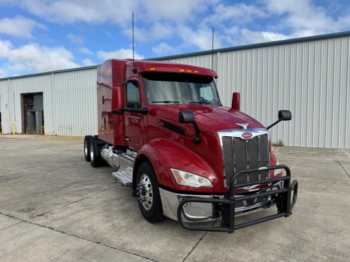 2022 Peterbilt 579-3